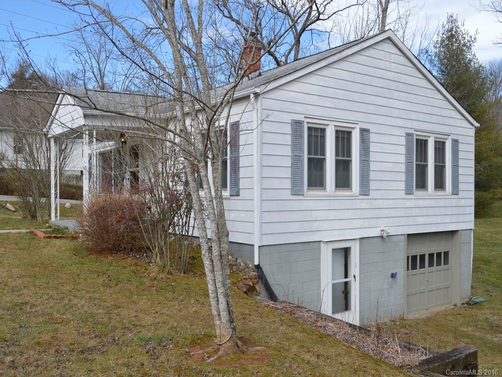 422 Village Road Fairview NC 28730