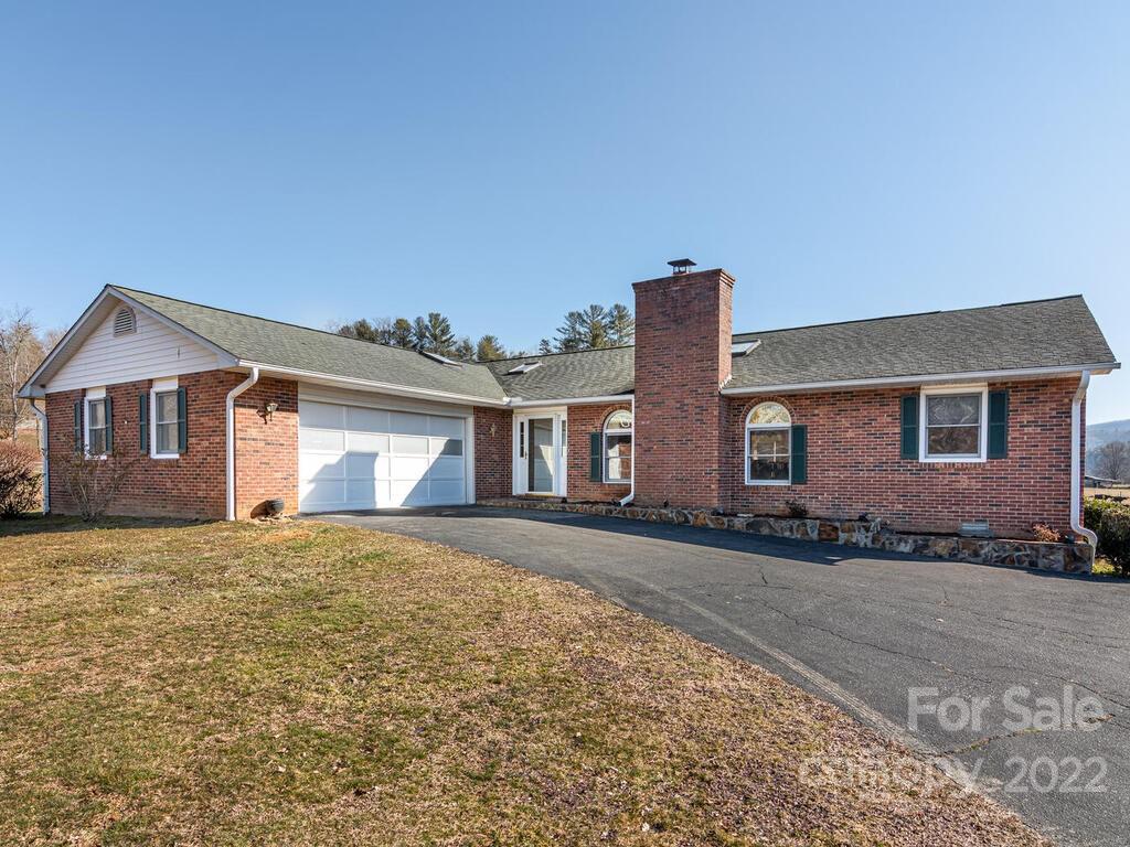 49 Morgan Drive Penrose NC 28766