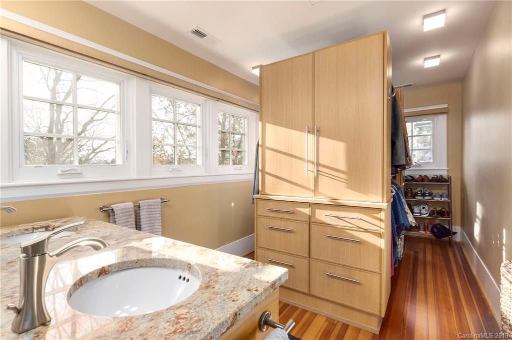 63 Caledonia Road Asheville NC 28803