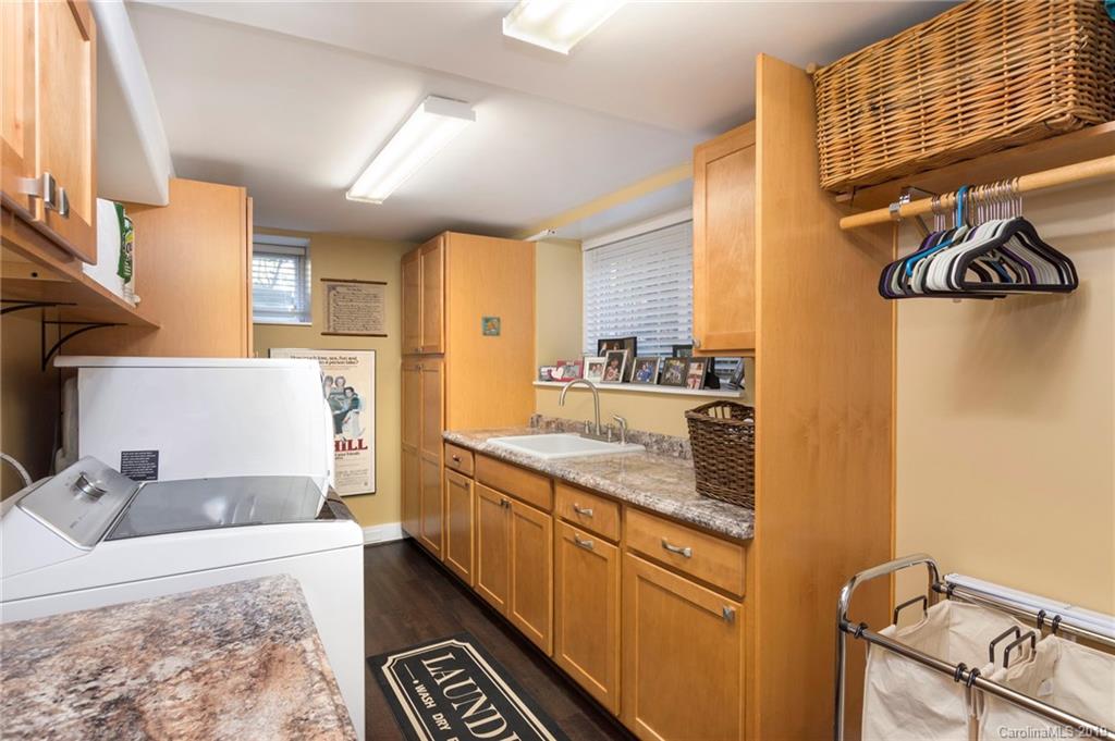 63 Caledonia Road Asheville NC 28803