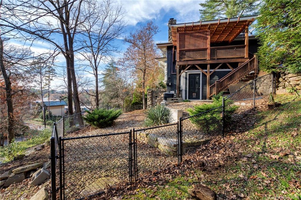 63 Caledonia Road Asheville NC 28803