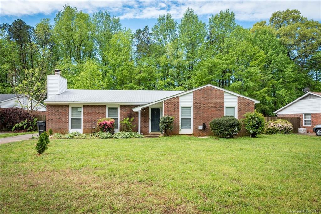 6401 Round Hill Road Charlotte NC 28211