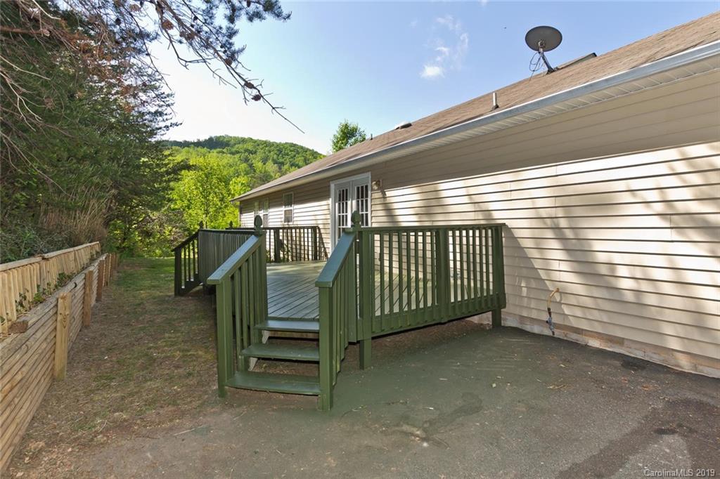 11 Northstar Trail Weaverville NC 28787