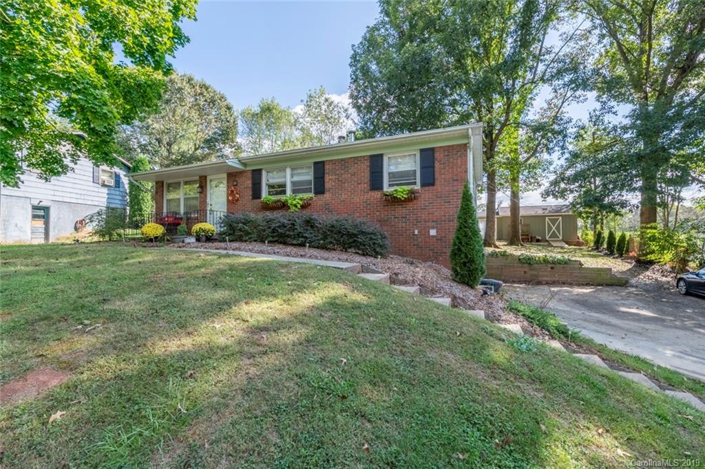 10 Allison Court Asheville NC 28805