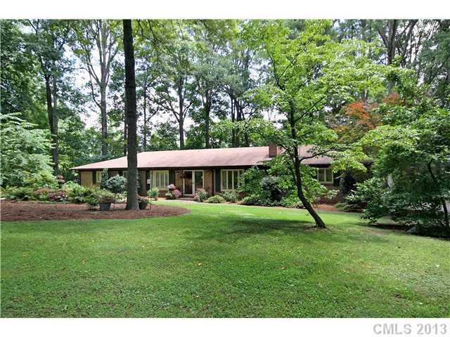 8734 Dogwood Drive Charlotte NC 28215