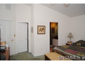 100 Creeks End Circle Mills River NC 28759