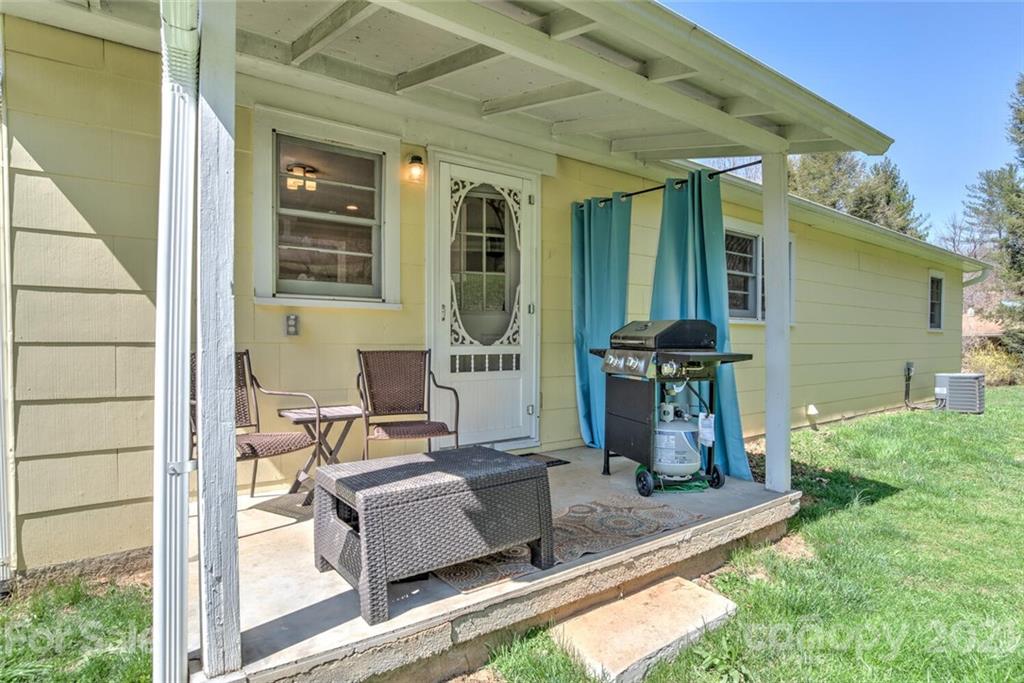 60 Shay Lane Canton NC 28716