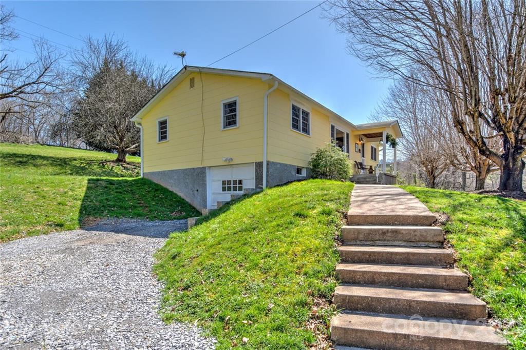 60 Shay Lane Canton NC 28716