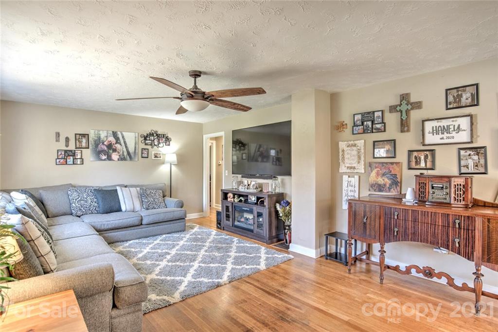60 Shay Lane Canton NC 28716