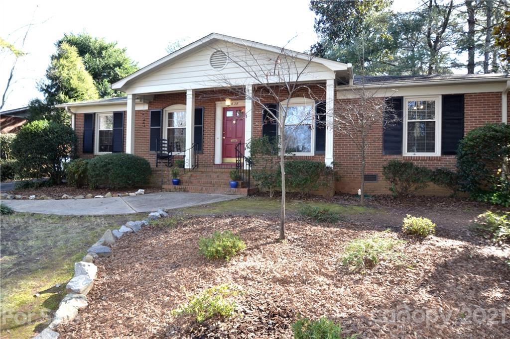 1628 Redcoat Drive Charlotte NC 28211