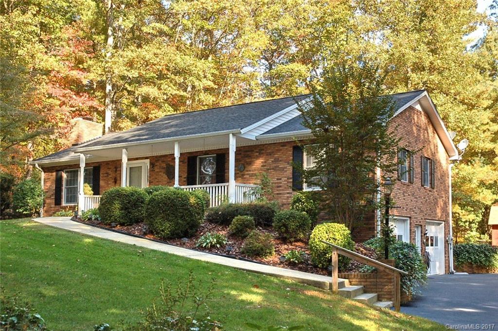32 W Ashley Place Etowah NC 28729