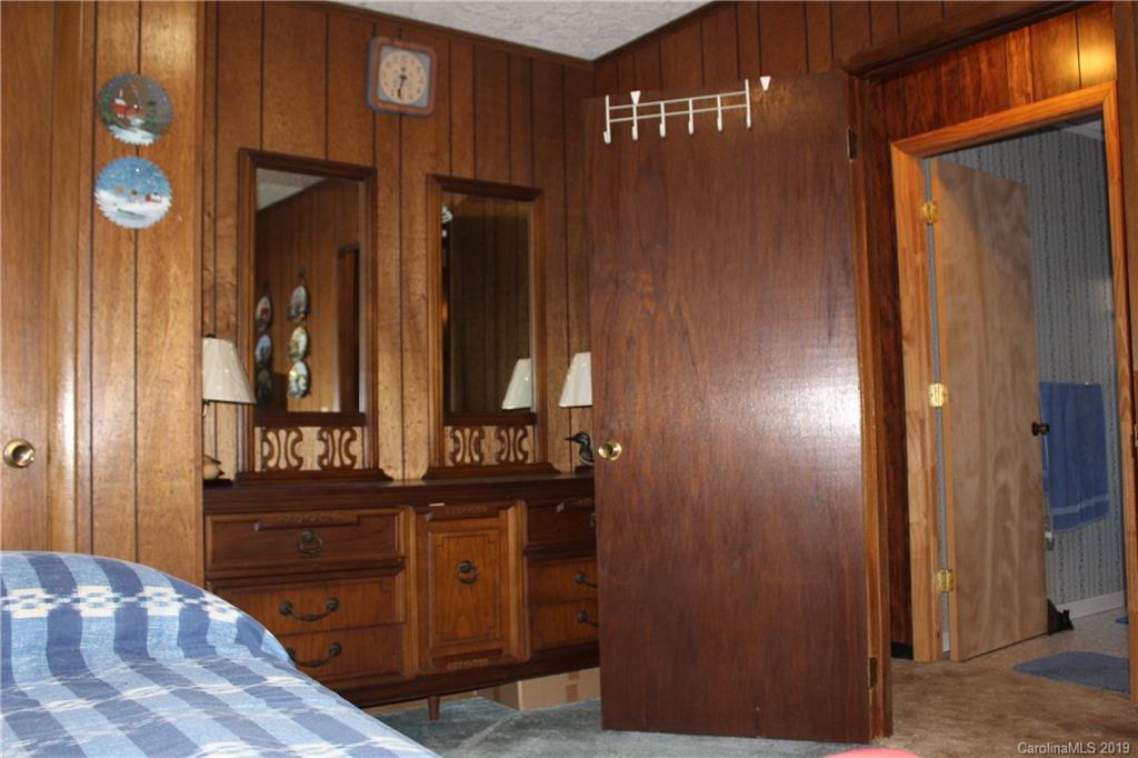 2186 Spillcorn Road Marshall NC 28753