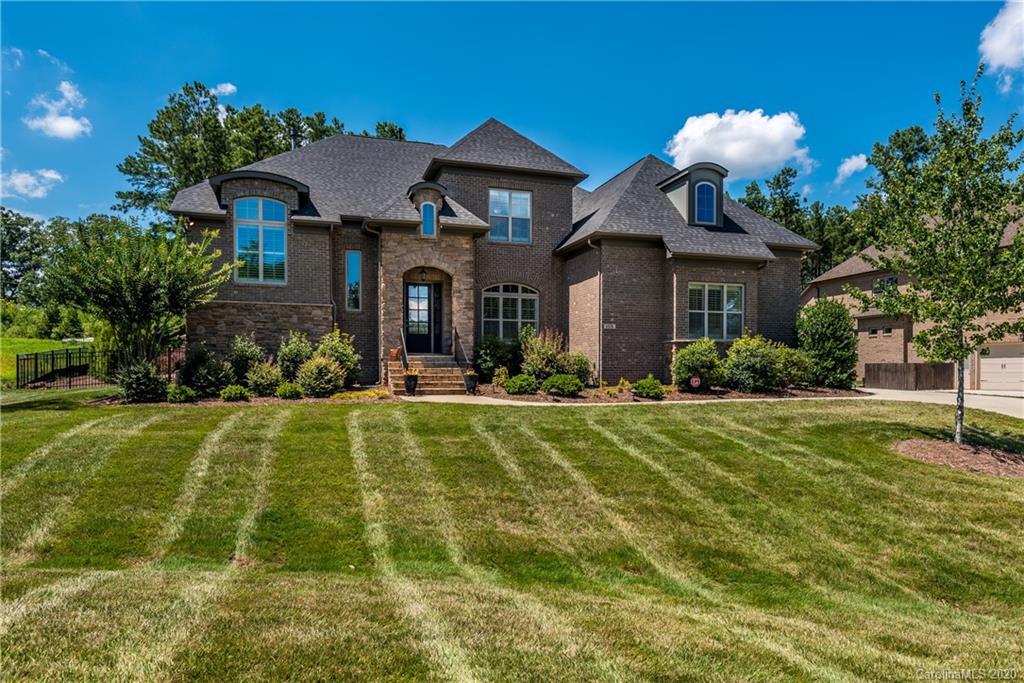 105 Wheatberry Hill Drive Matthews NC 28104
