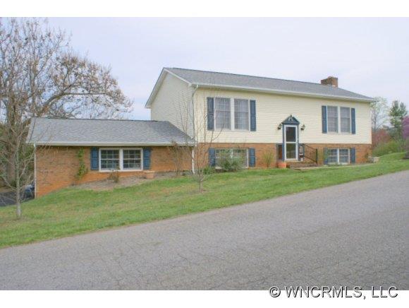 157 Kennedy Road Weaverville NC 28787