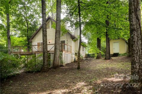 4 Oak Moss Court Fletcher NC 28732