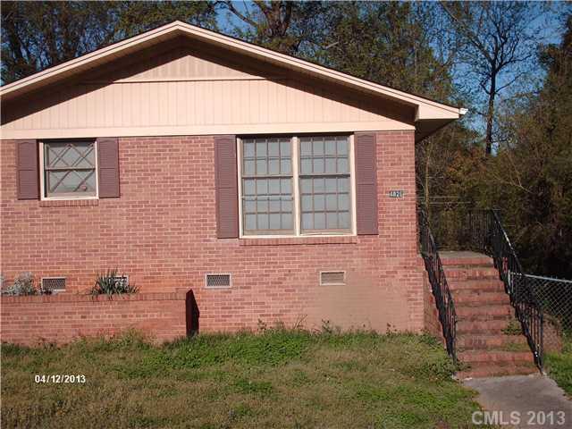 4826 Thornwood Road Charlotte NC 28213