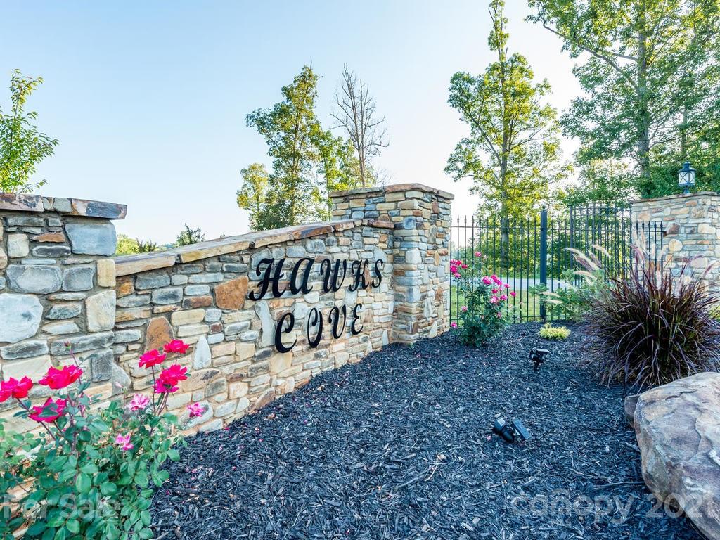 40 & 42 Nader Avenue Weaverville NC 28787