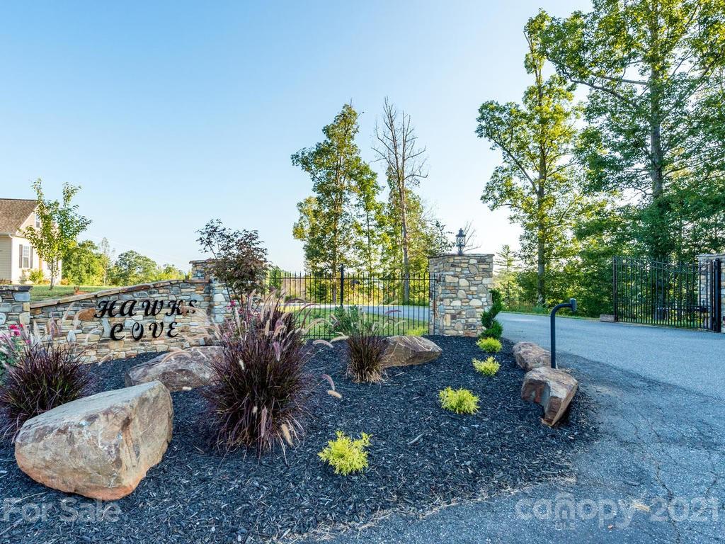 40 & 42 Nader Avenue Weaverville NC 28787