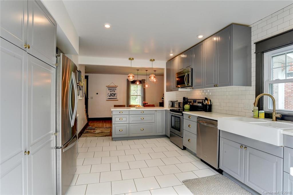 81 Bear Creek Road Asheville NC 28806