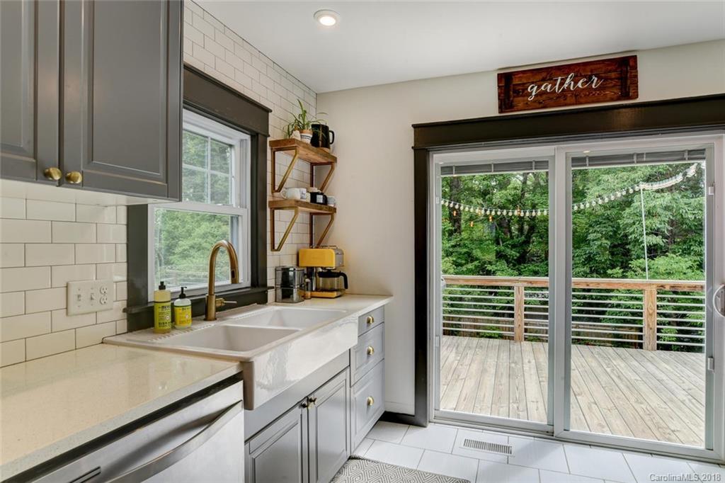 81 Bear Creek Road Asheville NC 28806