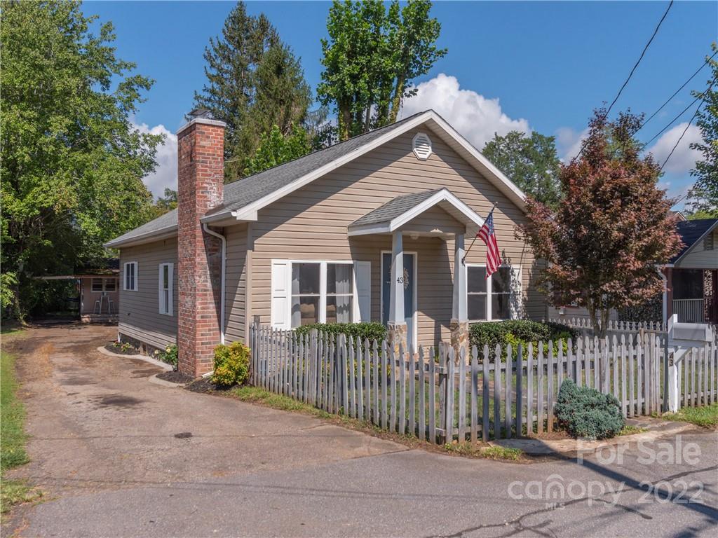 43 Avery Street Waynesville NC 28786