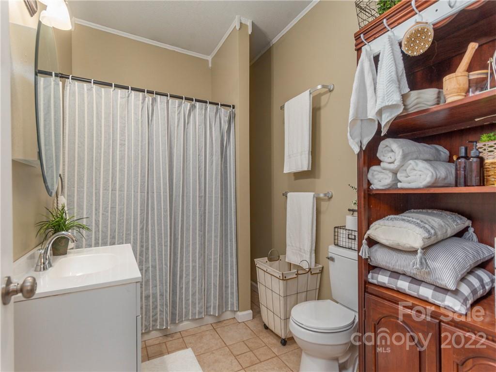 43 Avery Street Waynesville NC 28786