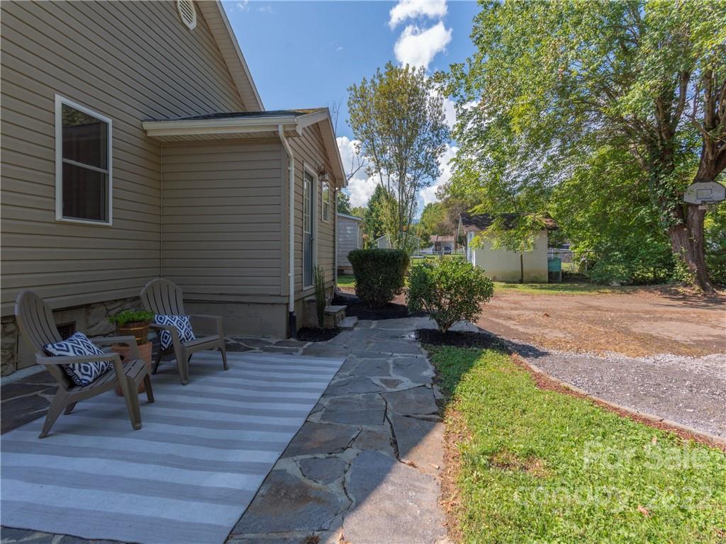43 Avery Street Waynesville NC 28786