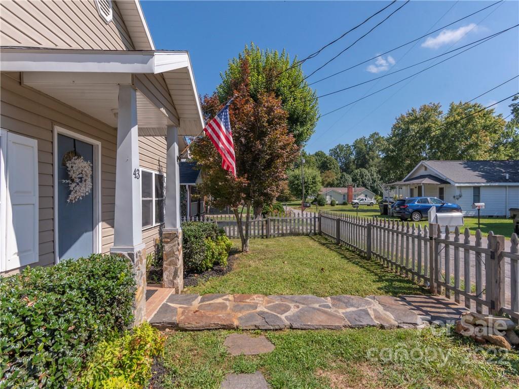 43 Avery Street Waynesville NC 28786