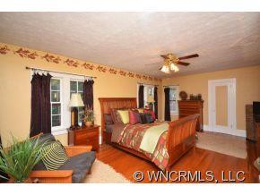 186 Tacoma Circle Asheville NC 28801