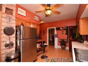 186 Tacoma Circle Asheville NC 28801