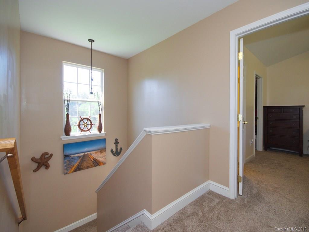 16 Worthington Lane Weaverville NC 28787