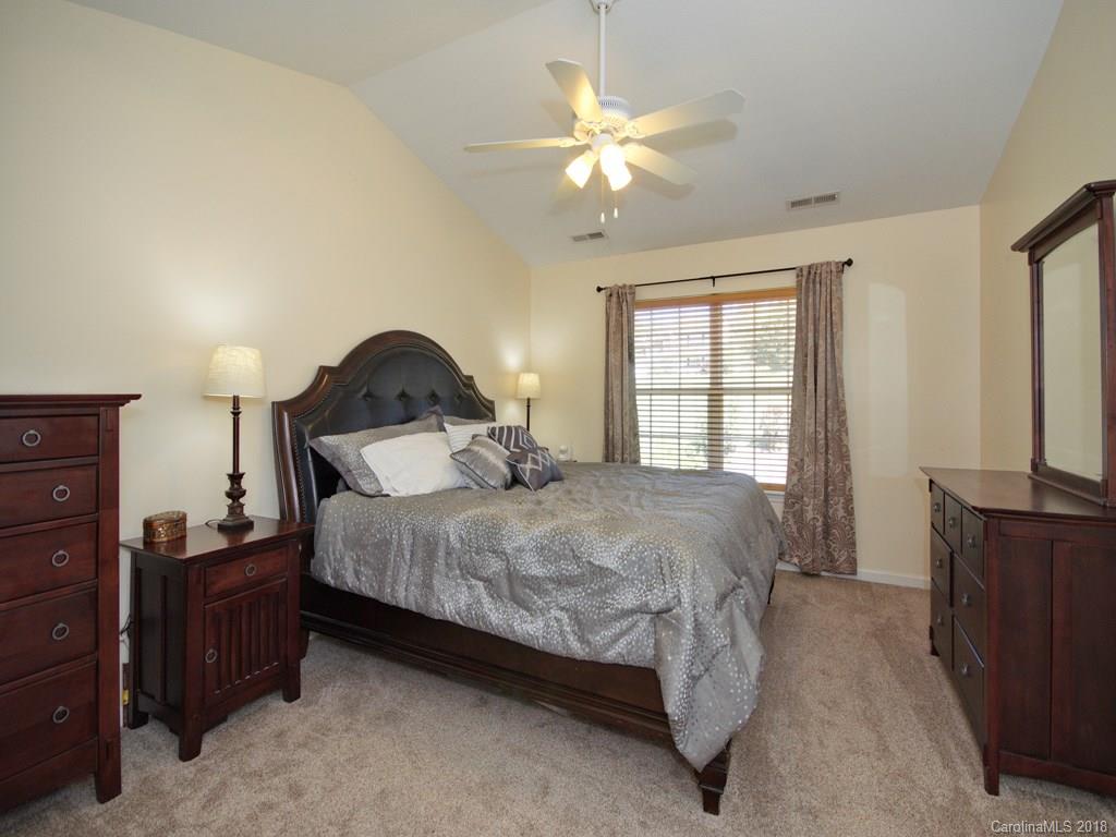 16 Worthington Lane Weaverville NC 28787
