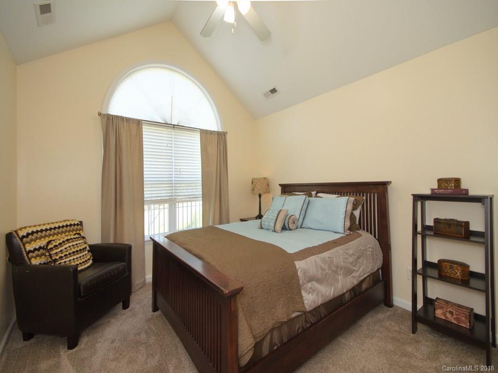 16 Worthington Lane Weaverville NC 28787
