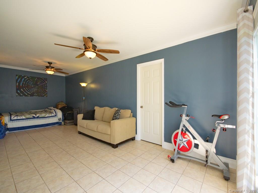 16 Worthington Lane Weaverville NC 28787