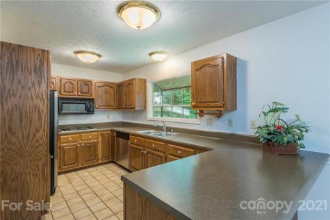 95 Quail Court Fairview NC 28730