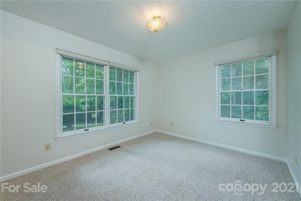95 Quail Court Fairview NC 28730