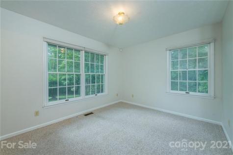 95 Quail Court Fairview NC 28730
