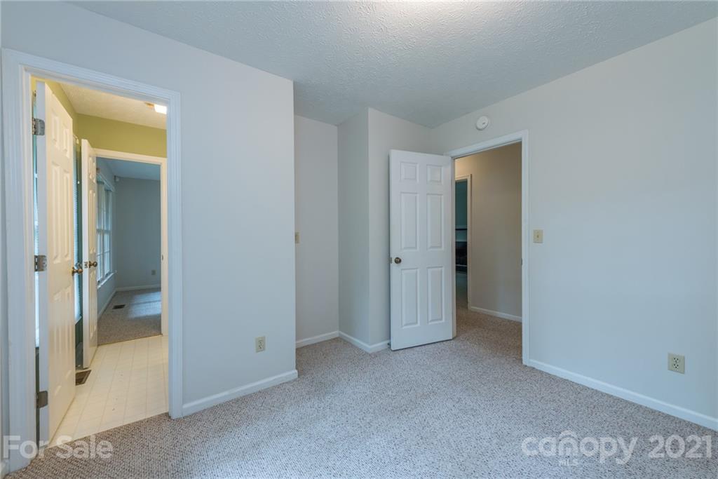 95 Quail Court Fairview NC 28730