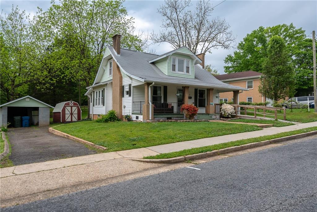 15 12th Street Nw Hickory NC 28601