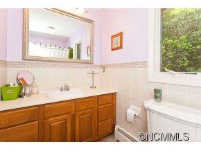 1 Whipoorwill Hill Asheville NC 28804
