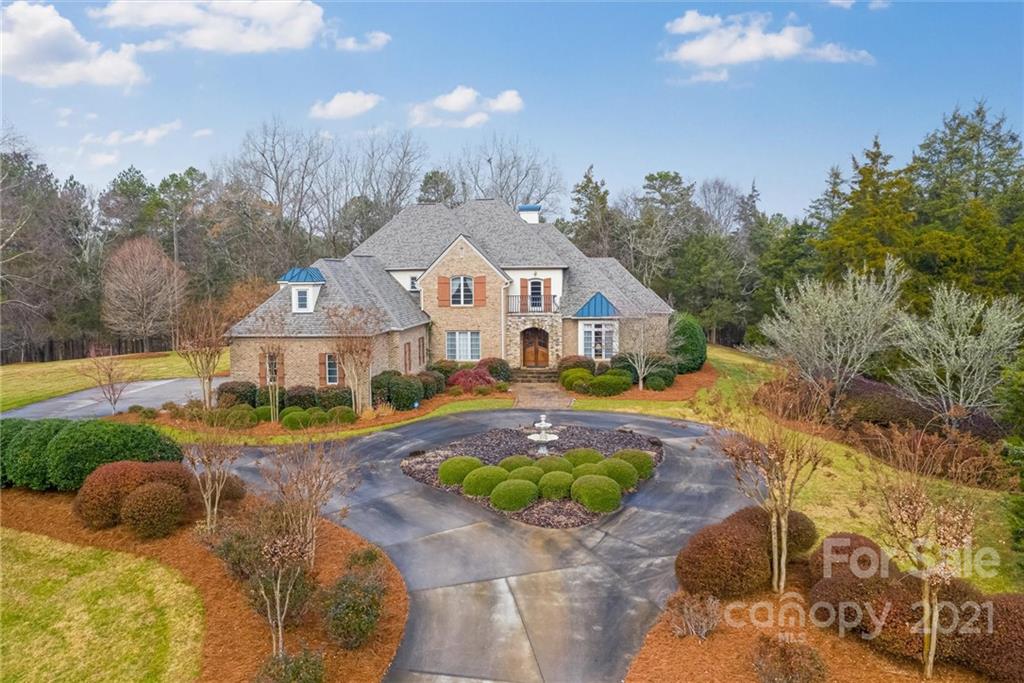 660 Bainbridge Drive NE Concord NC 28025