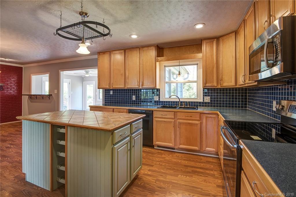 4 Haw Creek Circle Asheville NC 28805