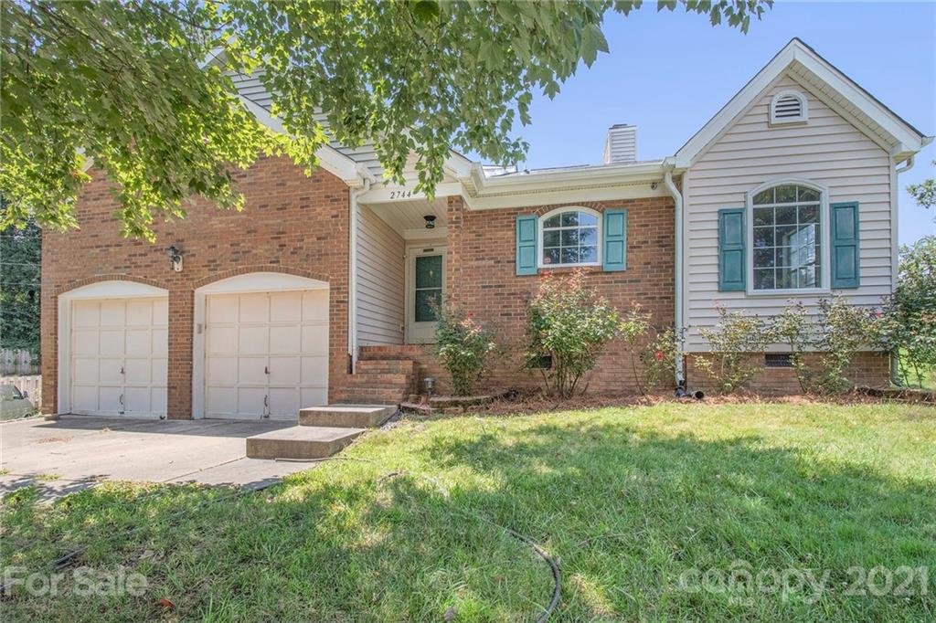 2744 Stowmarket Place Charlotte NC 28216