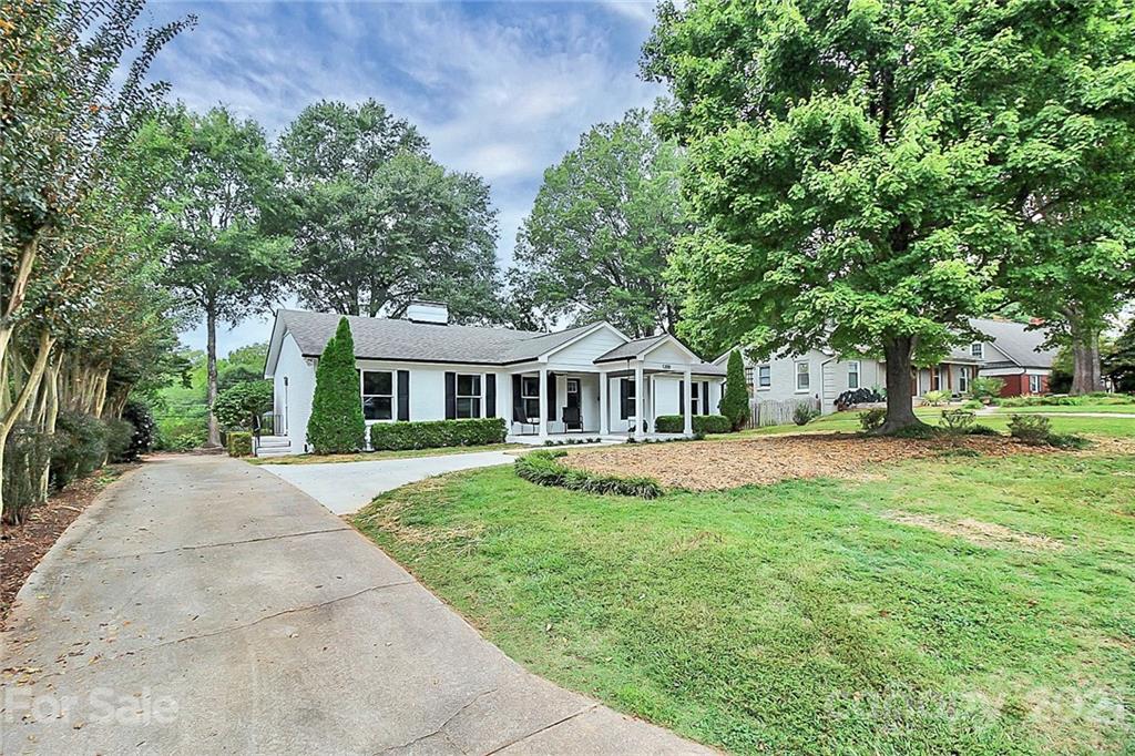 1200 Bevis Drive Charlotte NC 28209