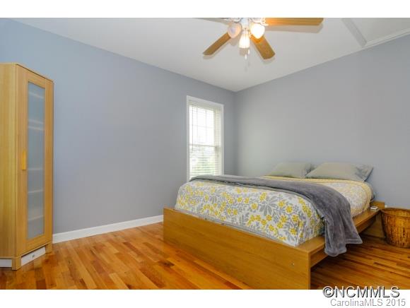 430 Riverview Drive Asheville NC 28806