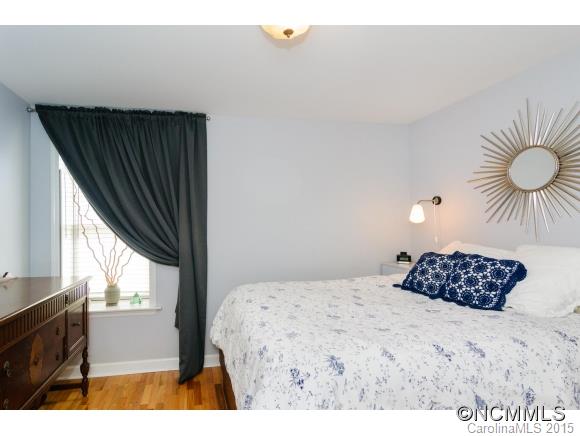 430 Riverview Drive Asheville NC 28806