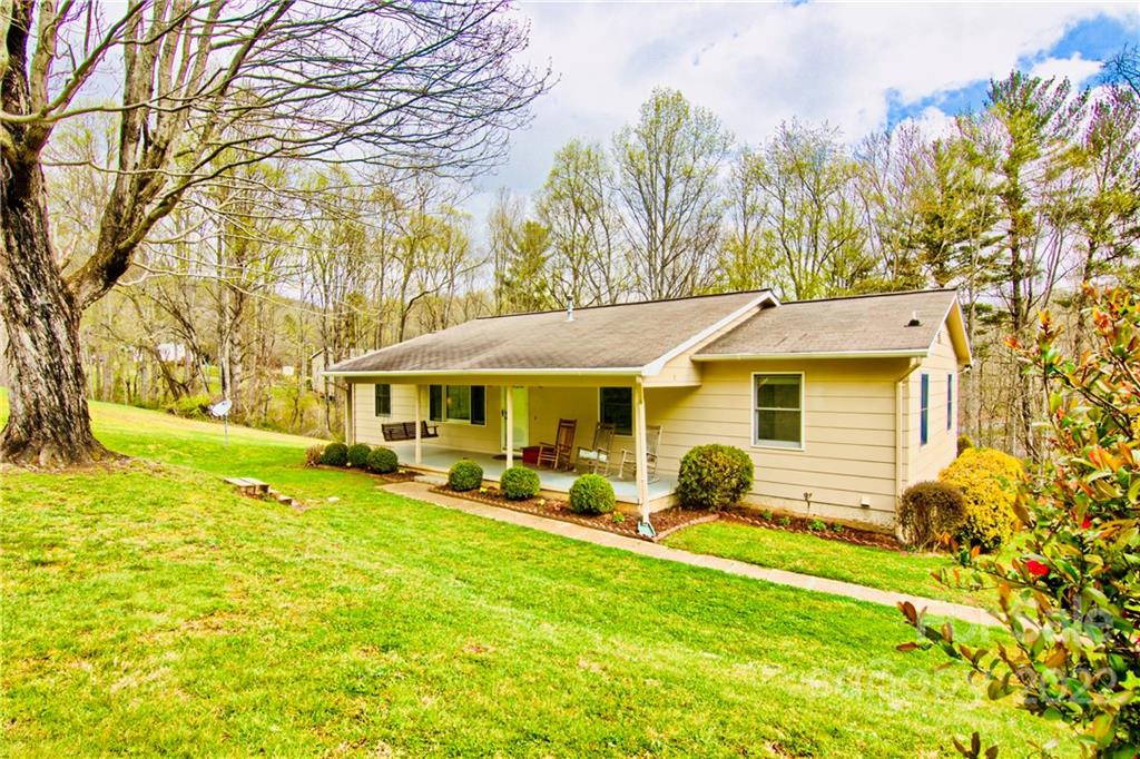17 Chapel Hill Church Road Asheville NC 28803