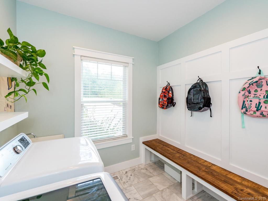 16 Old Farm House Road Weaverville NC 28787