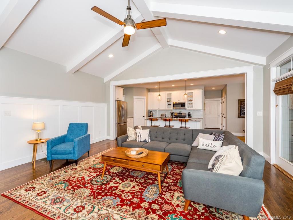 16 Old Farm House Road Weaverville NC 28787