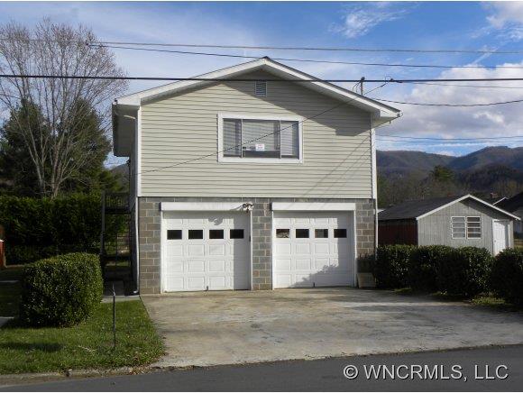 695 Camelot Drive Waynesville NC 28786